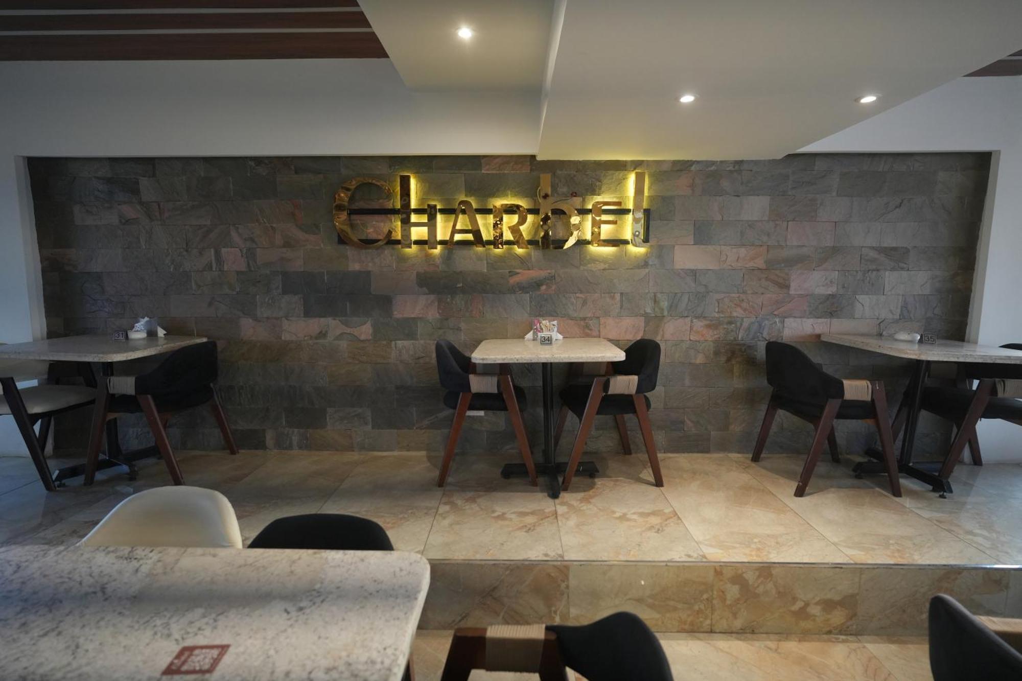 Mar Charbel Hotel カイロ エクステリア 写真