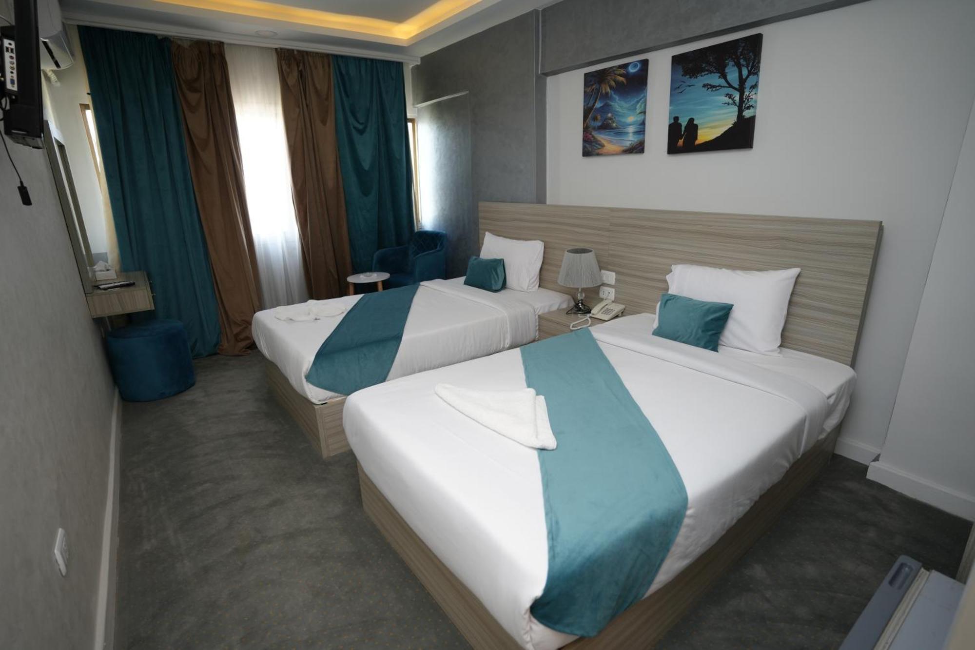 Mar Charbel Hotel カイロ エクステリア 写真