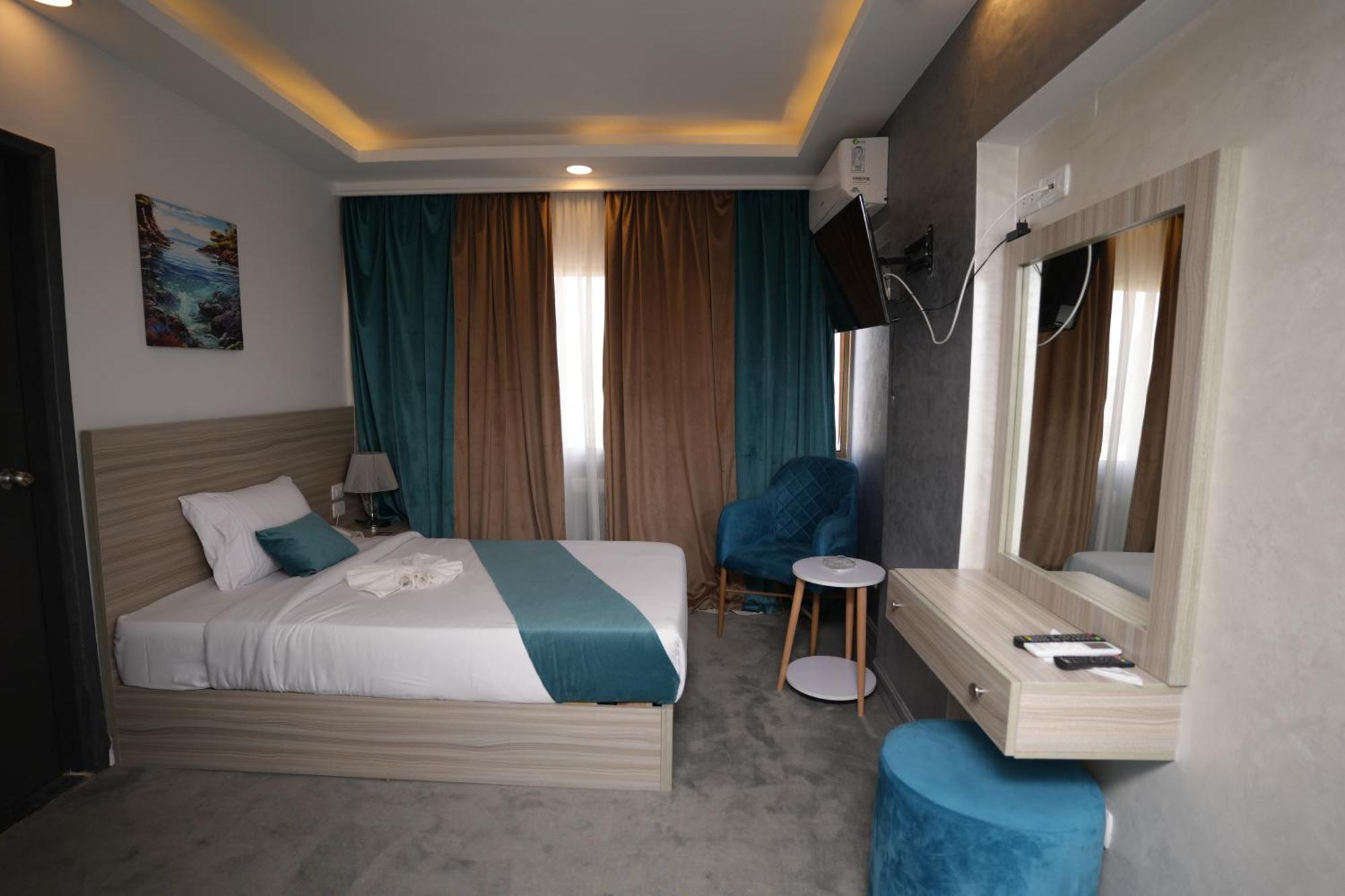 Mar Charbel Hotel カイロ エクステリア 写真