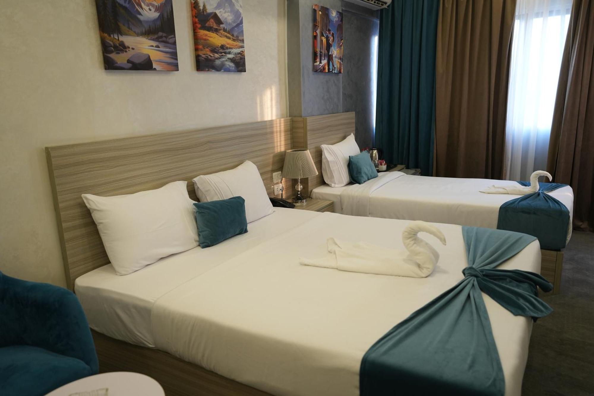 Mar Charbel Hotel カイロ エクステリア 写真